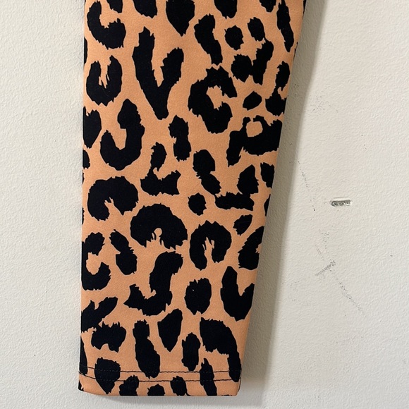 Balance Athletica Ascend Pant King Cheetah Kingdom Collection 2.0 Leggings Sz M - Picture 8 of 9